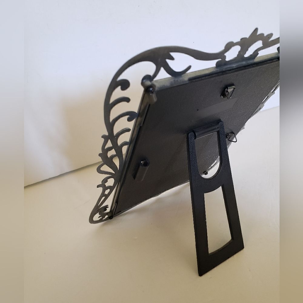 Metal Picture Frame - Picture 5 of 7